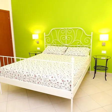 With One Bedroom In With Furnished Balcony And Wifi 3 Km From The Beach