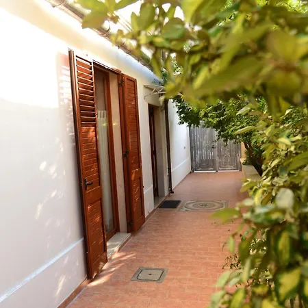 With One Bedroom In With Furnished Balcony And Wifi 3 Km From The Beach